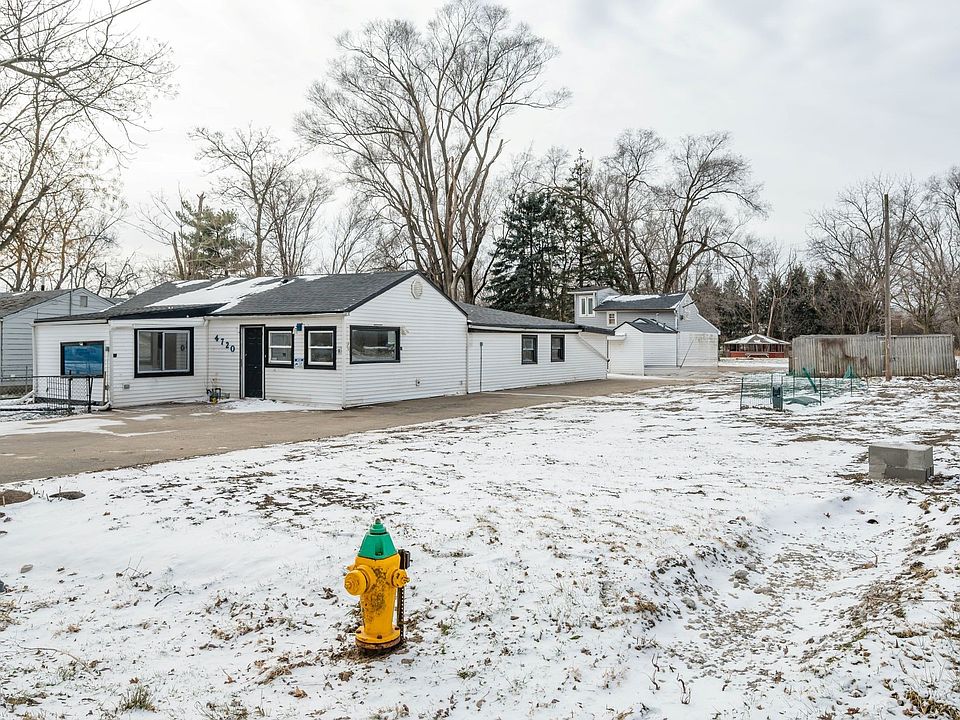 1st image of 4720 NE 27th Ct