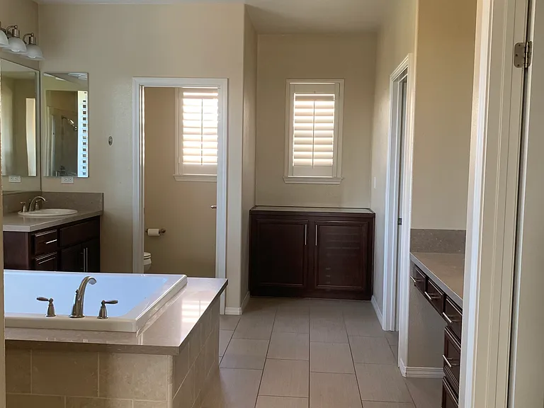 44324 Revana St — Photo 21