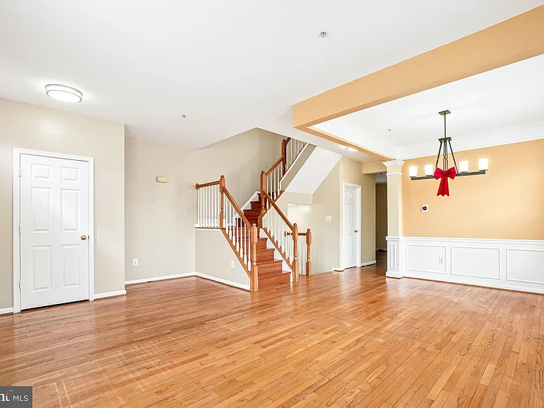 13711 Dunbar Ter — Photo 4