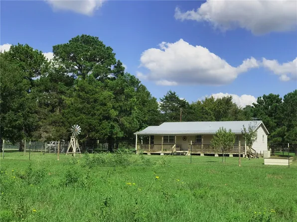 120 Daisy Ln, Bastrop, TX 78602