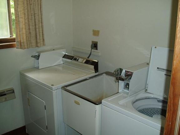 4th image of 219 E Clayton Ave APT 14