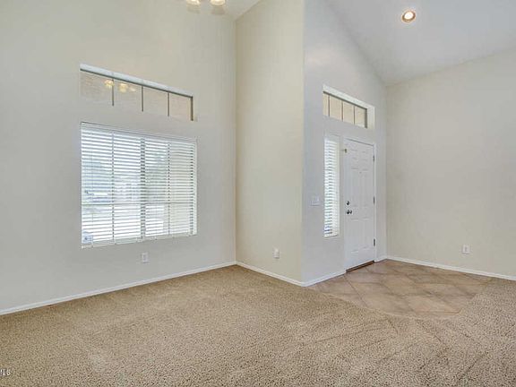 4th image of 2524 W Silver Streak Way