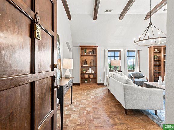 5th image of 4907 Davenport St APT 11