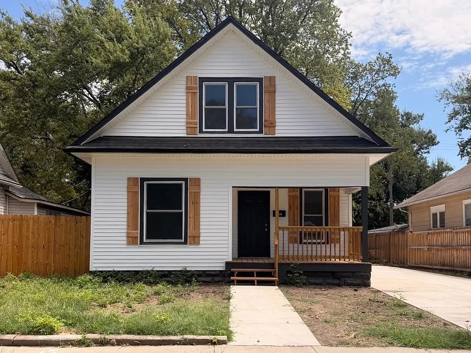1134 N Jackson Ave