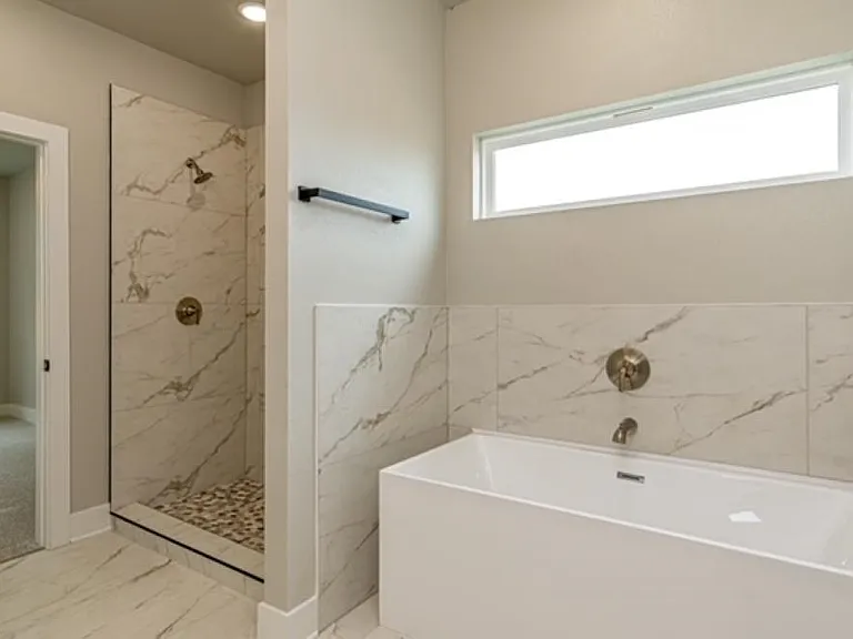 15472 Anna Ln — Photo 7