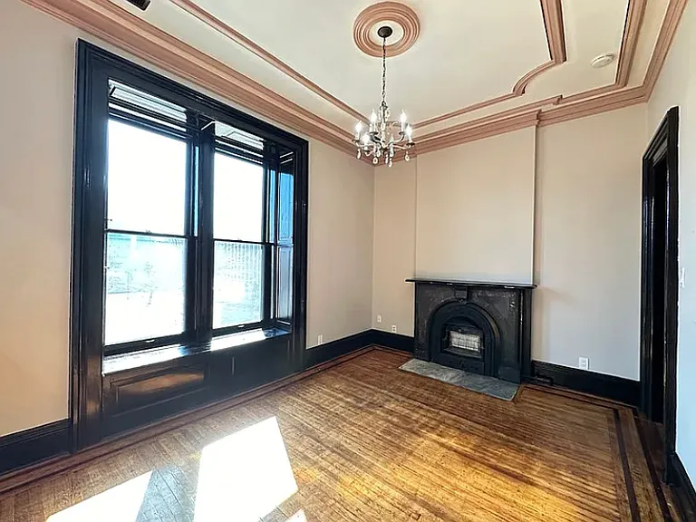 238 S Ashland Ave — Photo 13