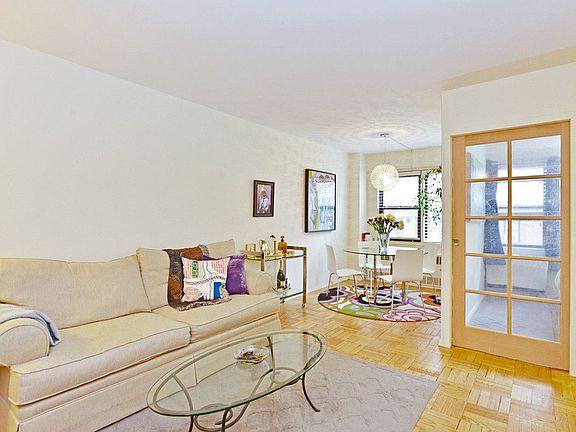 2nd image of 205 E 77th St APT 3C