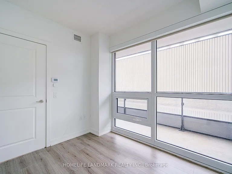 395 Bloor St E #2302 — Photo 26