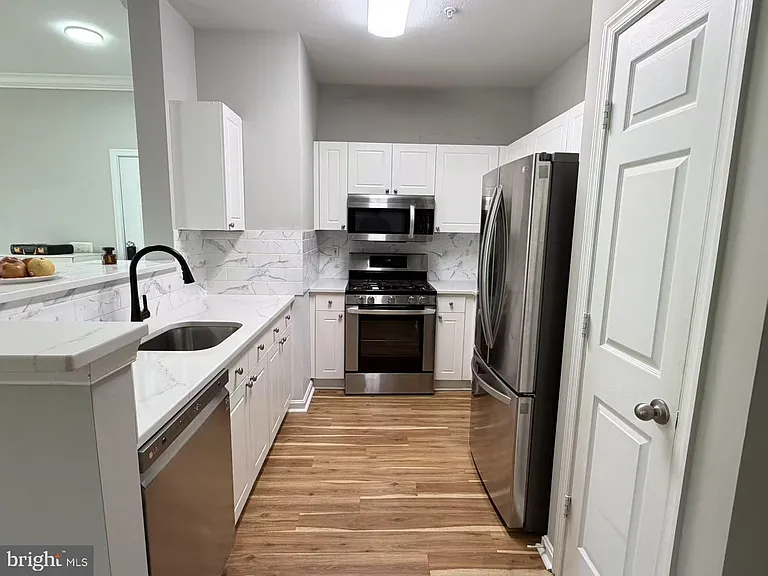 11353 Aristotle Dr #8-305 — Photo 10