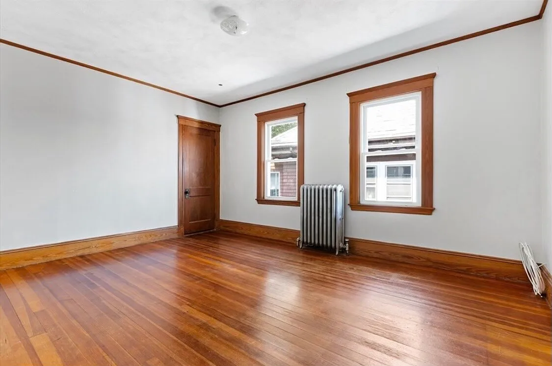2 bed, 1.0 bath, 1300 sqft, $2,800 — Photo 4