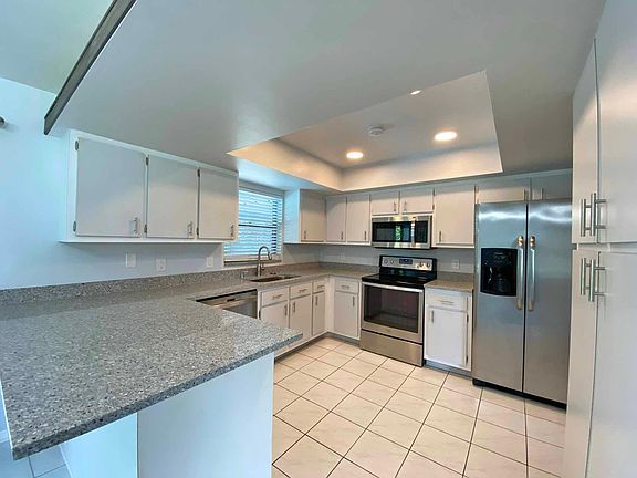 5th image of 3745 SW 1st Pl
