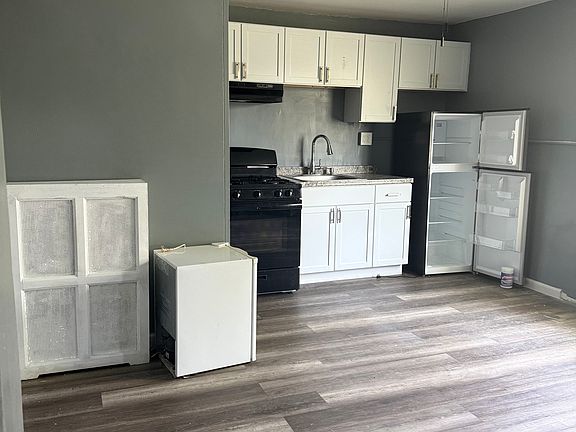 4th image of 355 Granfield Avenue
