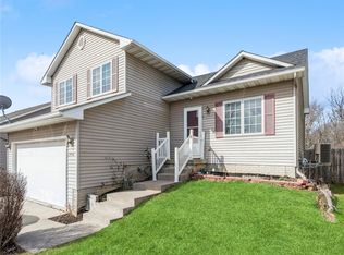 2448 Whispering Ridge Dr, Des Moines, IA 50320