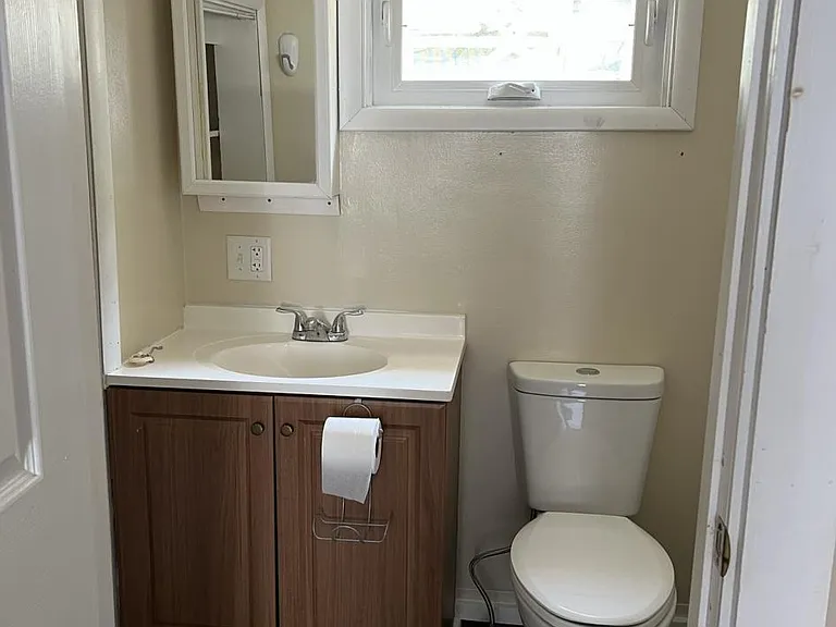 140 W Cayuga St — Photo 6