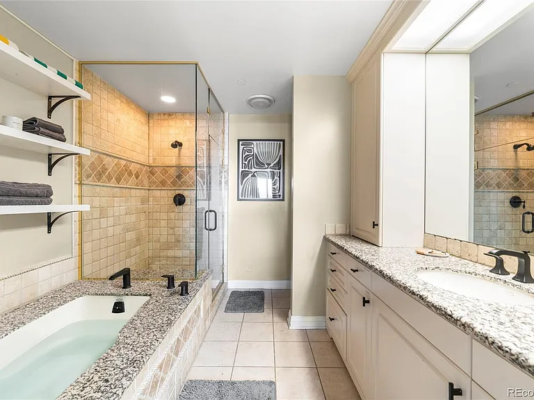 400 E 3rd Ave #404 — Photo 23