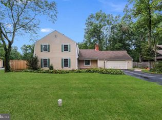 325 Cedar Crest Dr, Quakertown, PA 18951