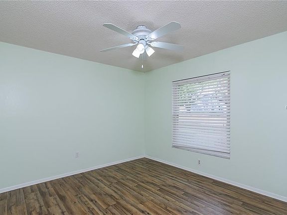 3rd image of 2840 Wesleyan Dr