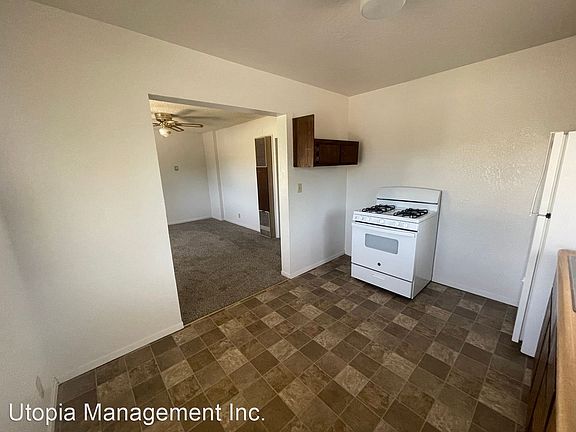 5th image of 325 Alexander Ave APT 5