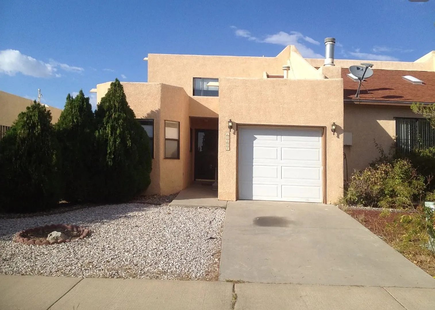 2 Bed 2 Bath-NE Heights Townhome-Available September 1 — Photo 1