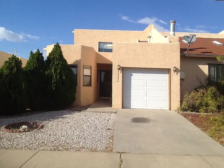 10207 Gutierrez Rd NE — Photo 1