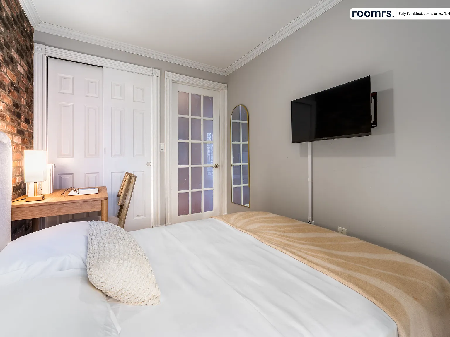3 bed, 499 sqft, $2,919 — Photo 4