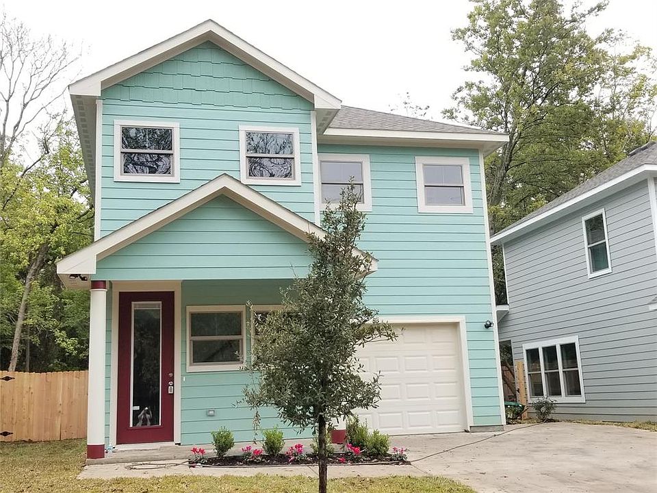 1st image of 121 McClain St