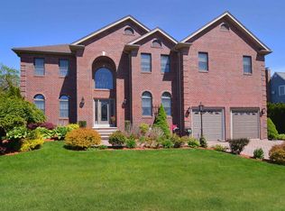 38 Riverview Dr, North Providence, RI 02904