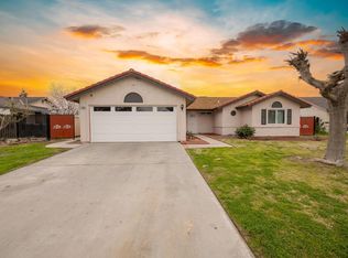 14581 W Stanislaus Ave, Kerman, CA 93630