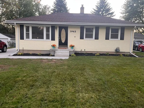 3965 Miramar Ave NE, Grand Rapids, MI 49525