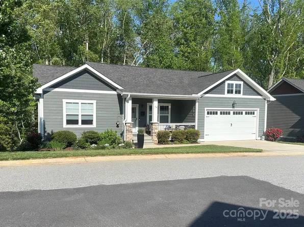 14 Asher Ln, Arden, NC 28704