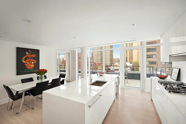 Sold by Town Residential | media 29