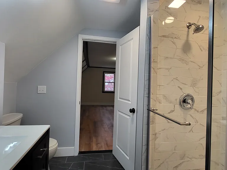 156 Doris St — Photo 17
