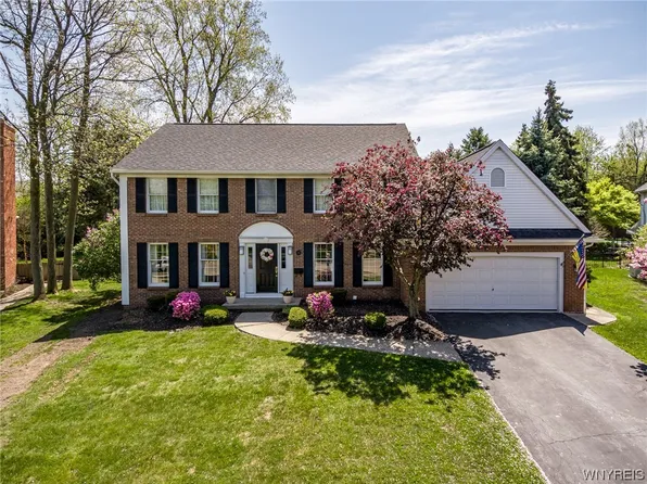 70 Livingston Pkwy, Amherst, NY 14226