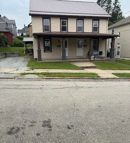 332 College Ave — Photo 1