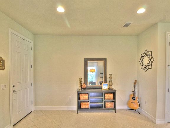 2nd image of 1859 Bottlebrush Way
