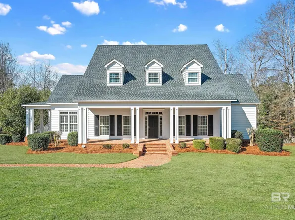 632 Overlook Dr, Monroeville, AL 36460