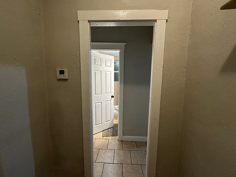 3304 Chippewa St #4 — Photo 9