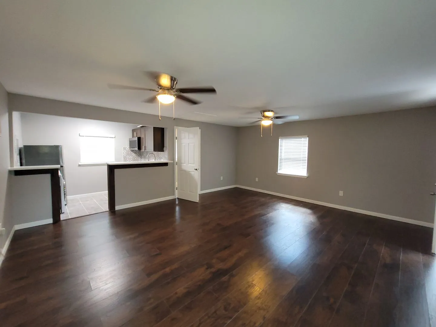 Studio, 500 sqft, $795 — Photo 2