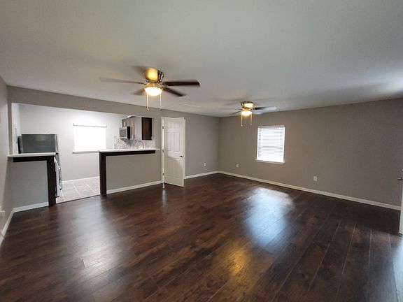 2nd image of 234 Senisa Dr #3