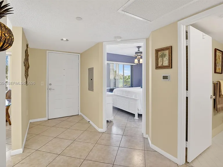 1651 SW 127th Ave #305A — Photo 15