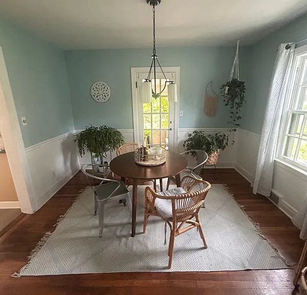 136 Adams Pl — Photo 8