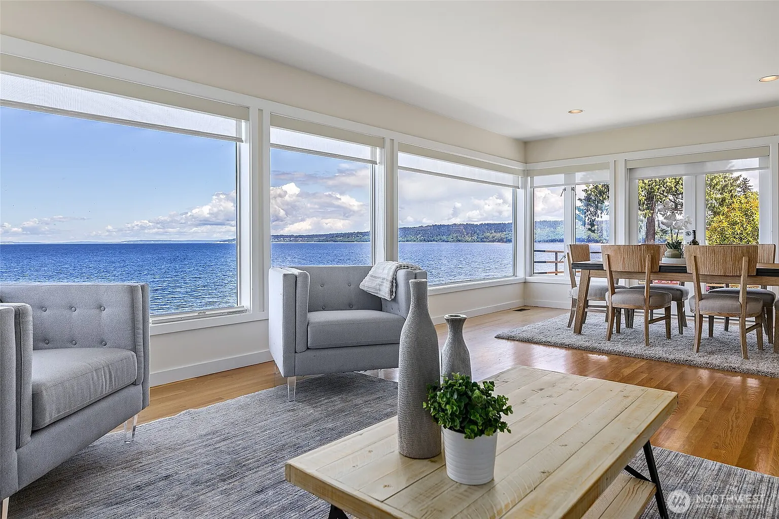 3254 NW Esplanade photo 1