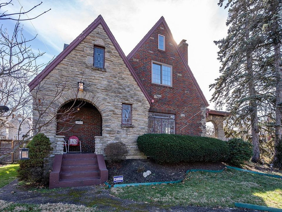 1st image of 2609 Leslie Ave