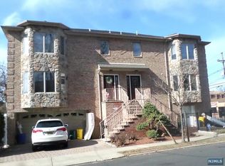 275B 5th St, Palisades Park, NJ