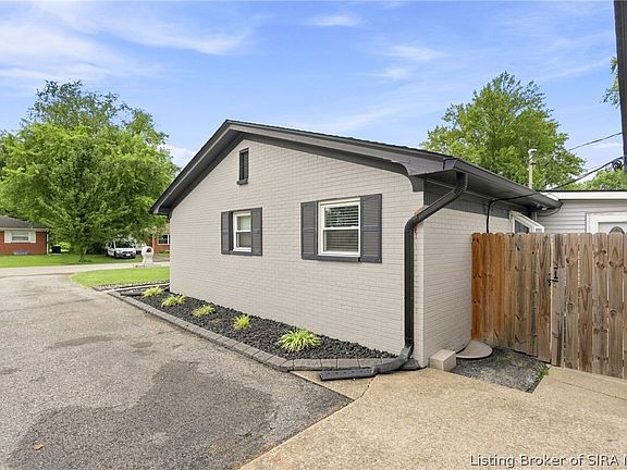 5th image of 216 Catalpa Drive