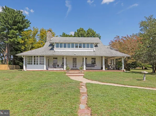 96 Ferry Rd, Bridgeport, NJ 08014