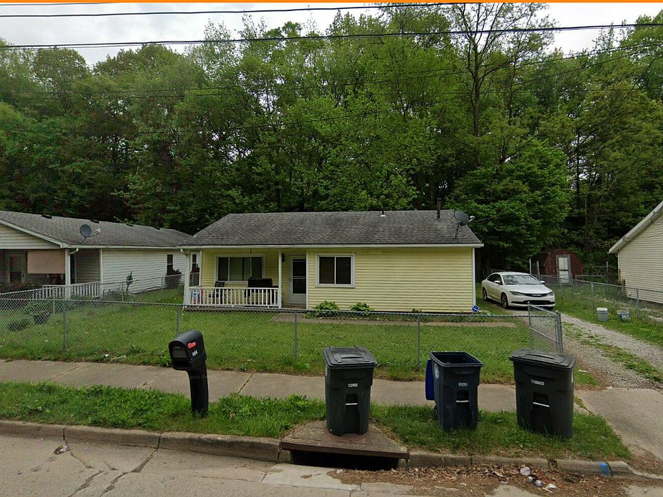 2nd image of 1154 Hazel St