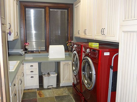 3rd image of 79 Sierra Crest Dr