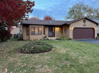 5804 Greenview Rd, Oakwood Hills, IL 60013