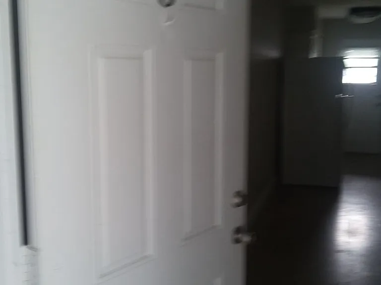 1710 S Washington Ave #6 — Photo 2